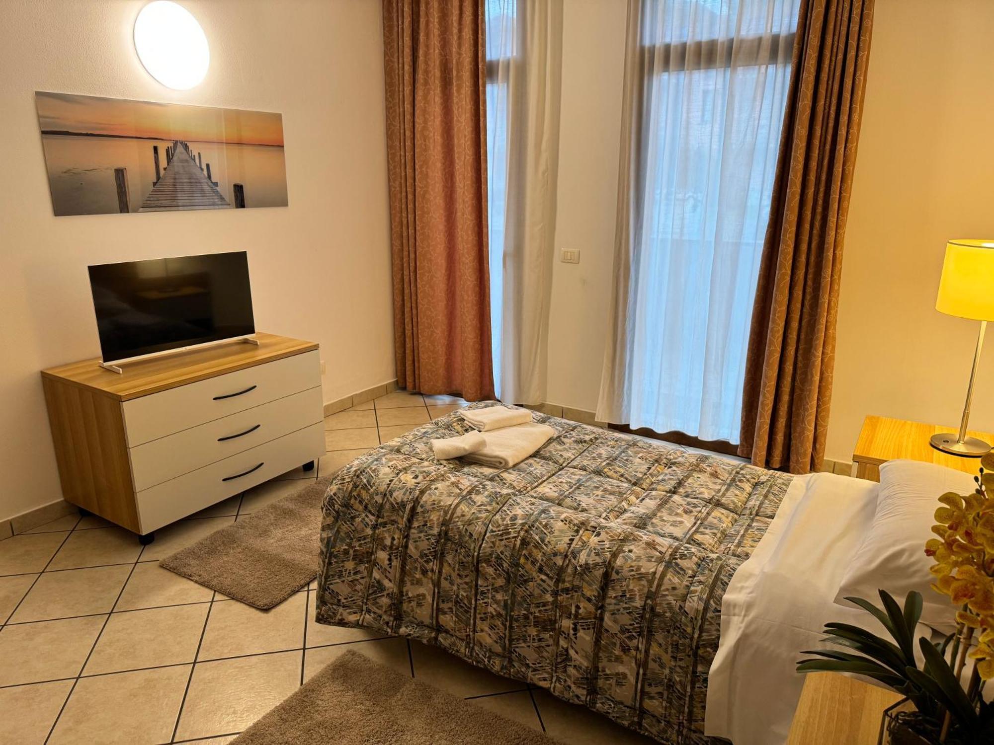 Residence Malpensa Somma Lombardo Eksteriør billede